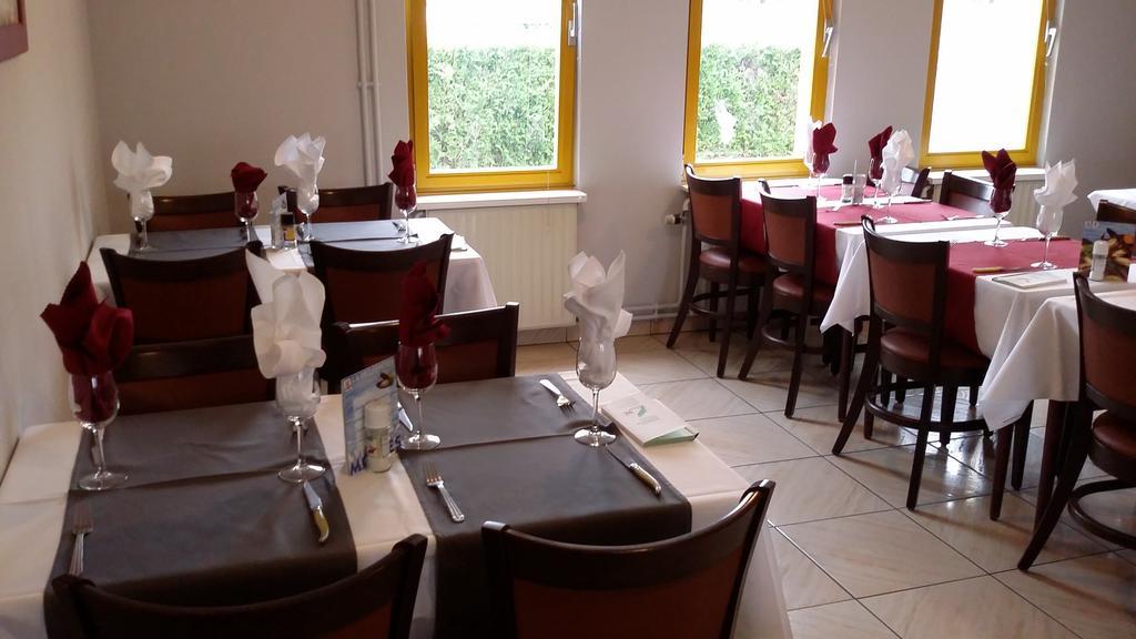 Hotel De Foetz Екстер'єр фото