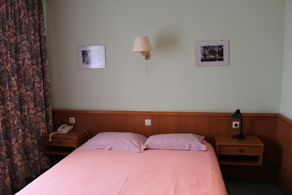Hotel De Foetz Екстер'єр фото