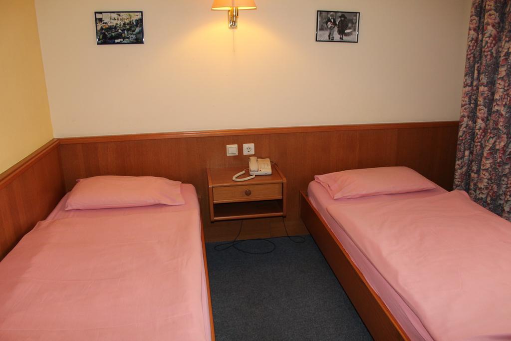 Hotel De Foetz Екстер'єр фото